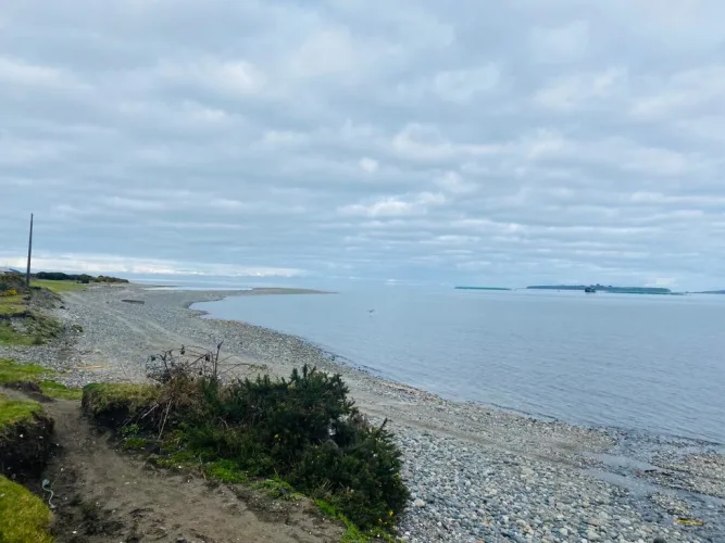 Your Opportunity to Live by the Ocean Awaits on Puluqui Island!