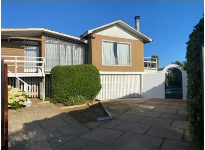 Fully Equipped House Steps from the Beach in El Quisco!
