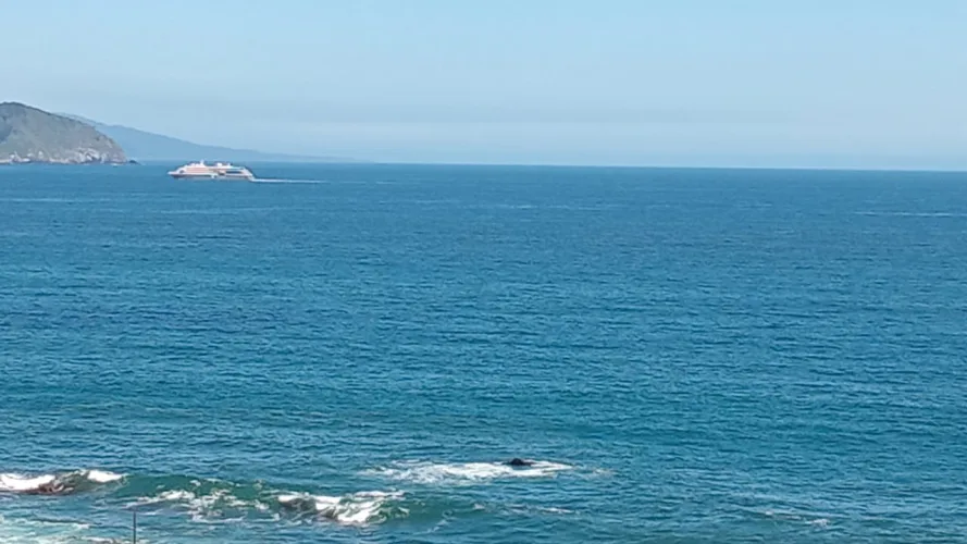 Oceanfront Property with House & Warehouse - First Line Ocean Access